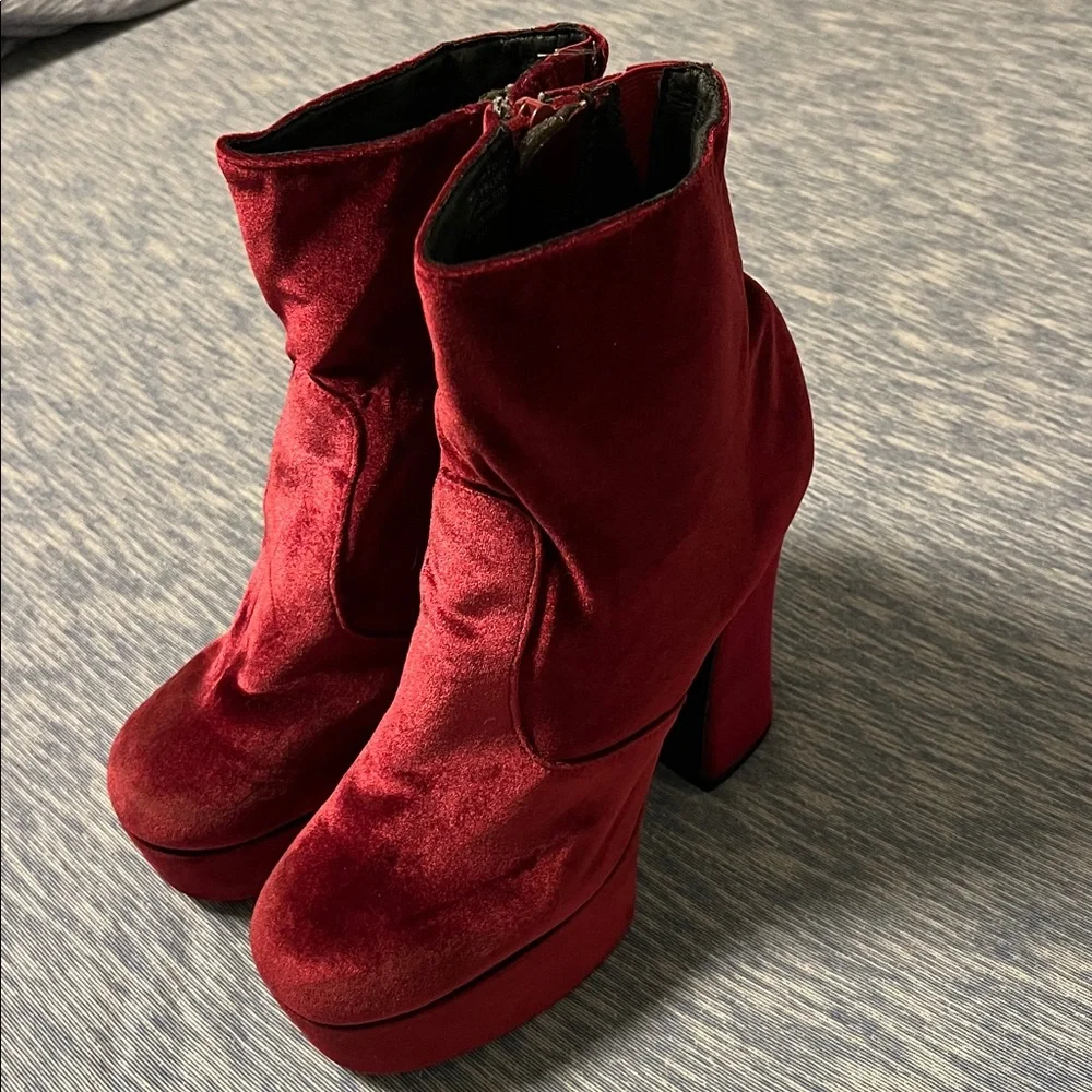 Deep red / Purple Velvet Platform Boots - Picture 6 of 14